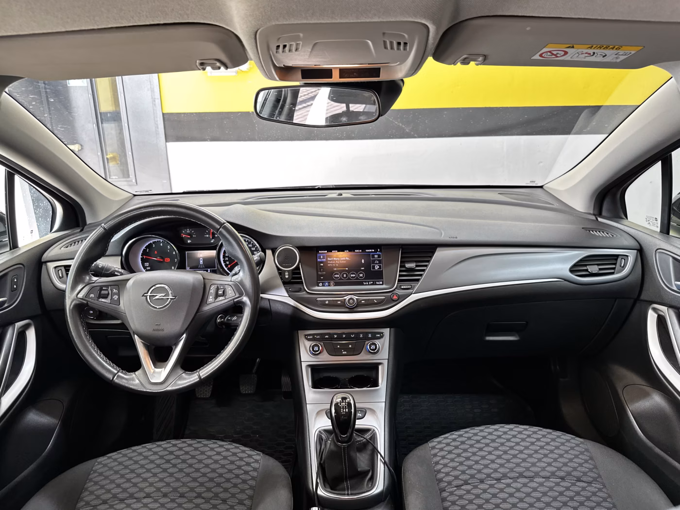 Opel Astra фото 9
