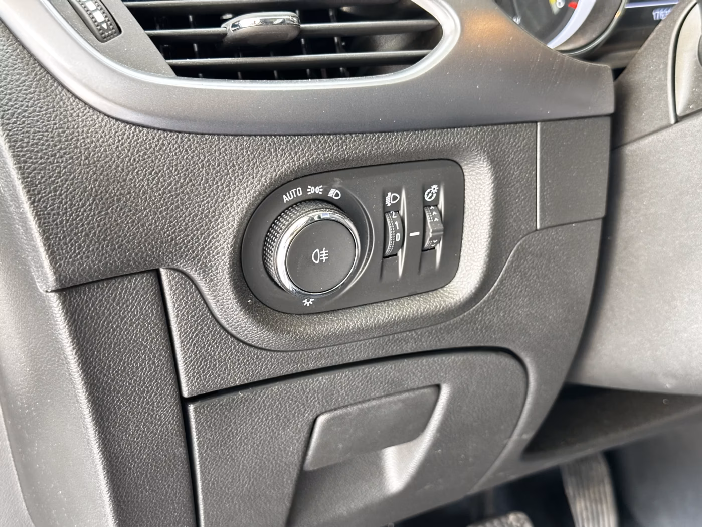 Opel Astra фото 19