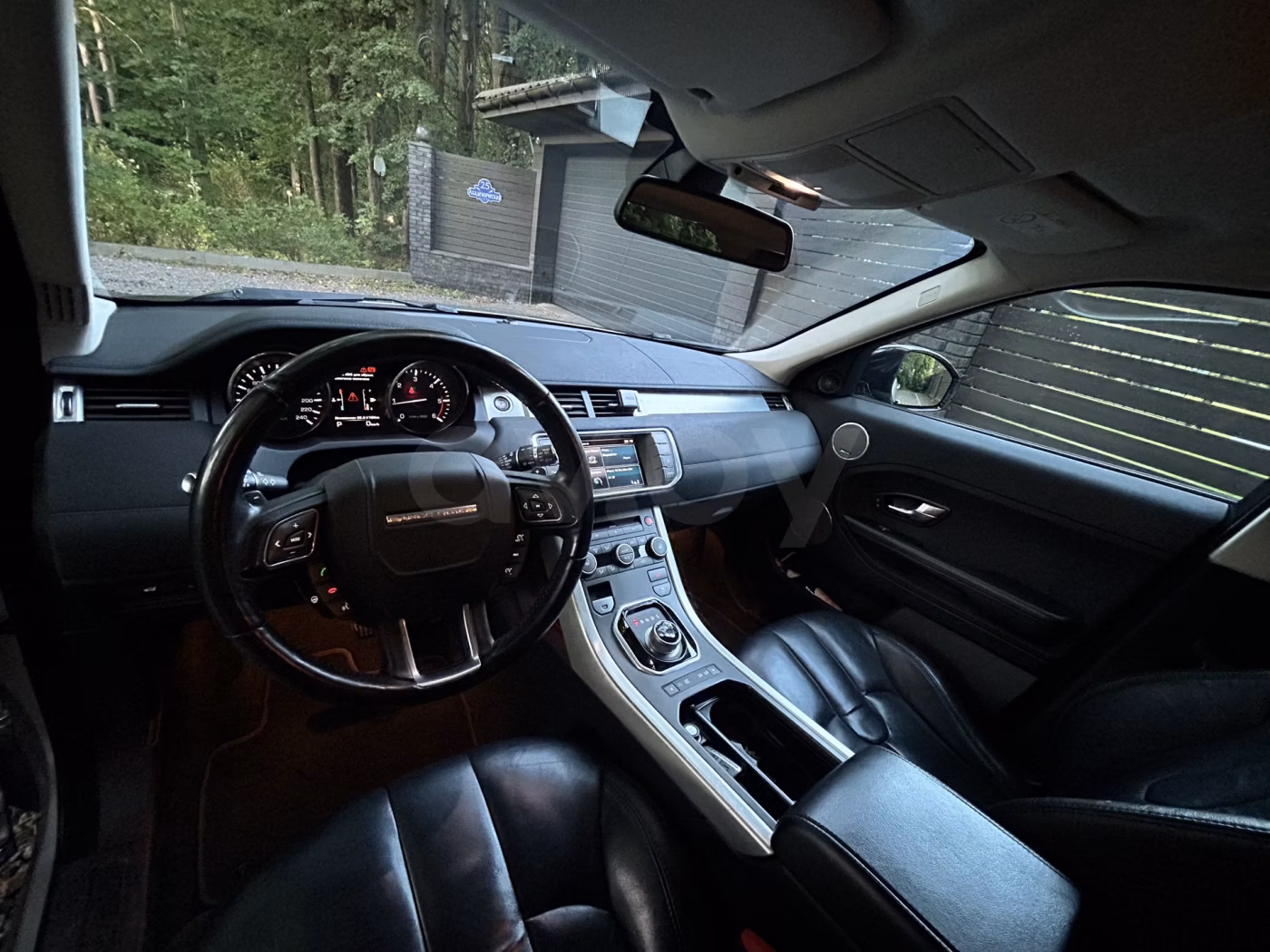 Land Rover Range Rover Evoque фото 8