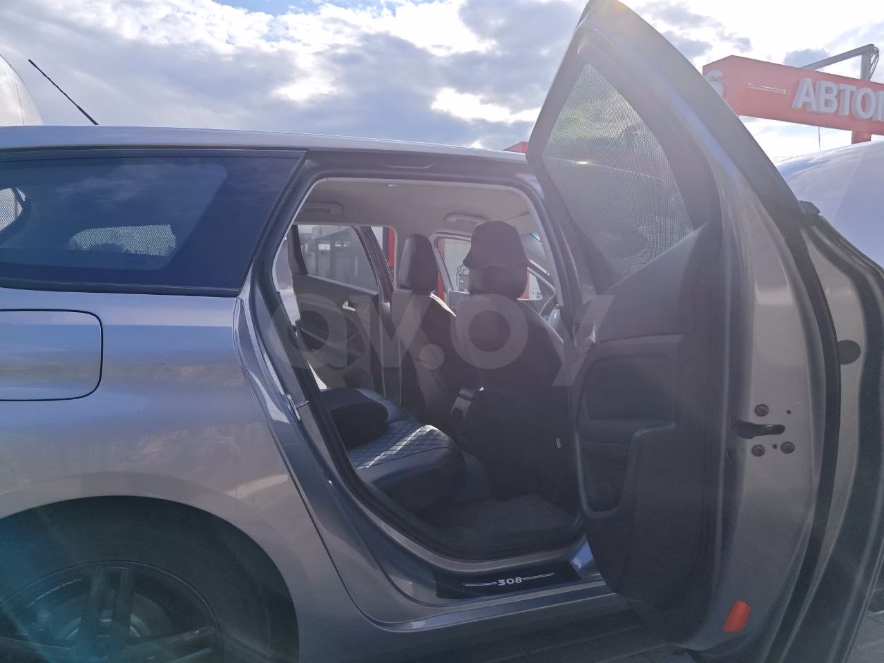 Peugeot 308 фото 9