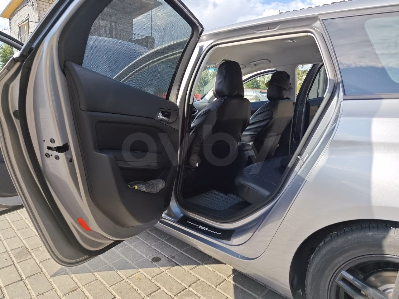 Peugeot 308 фото 11