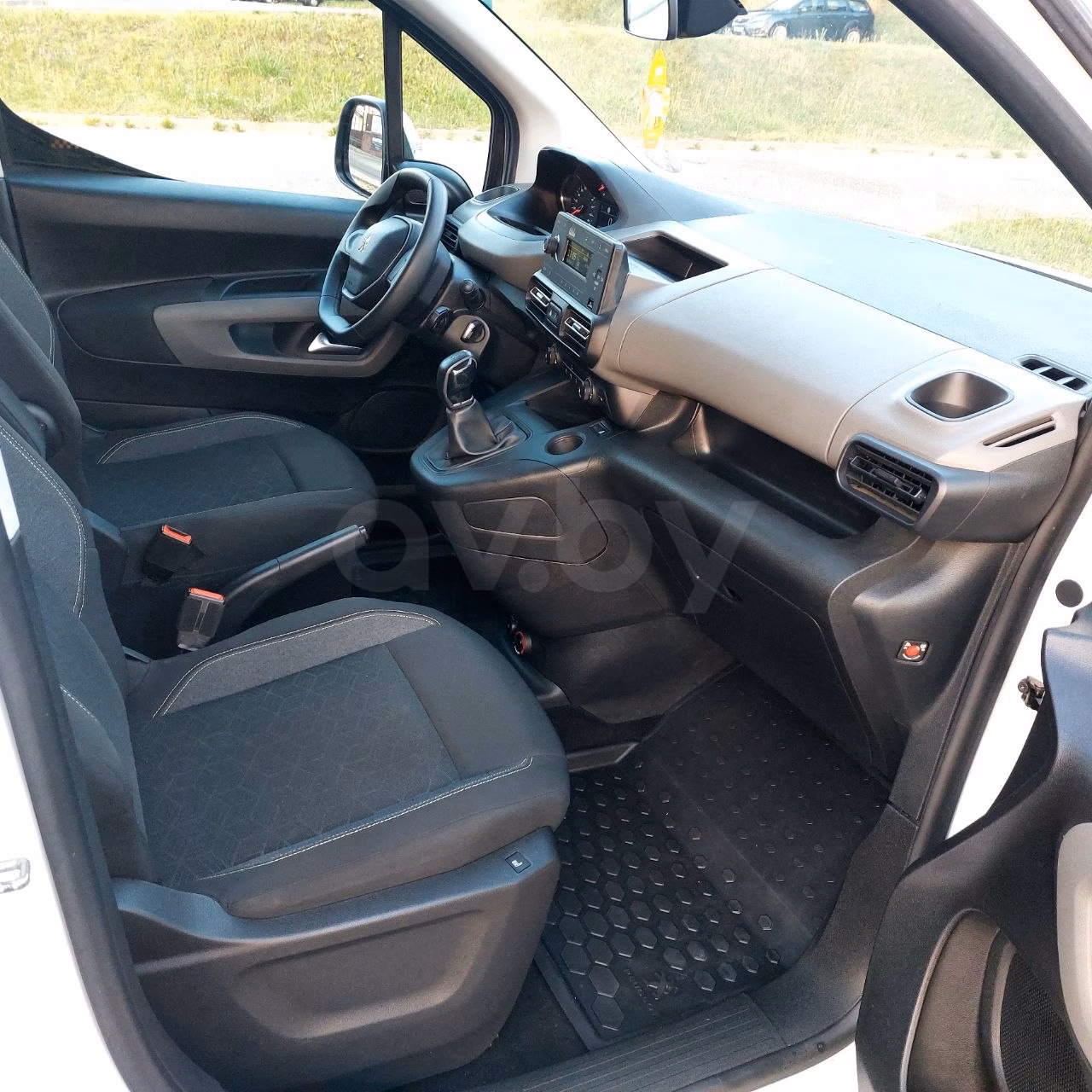 Peugeot Rifter фото 8