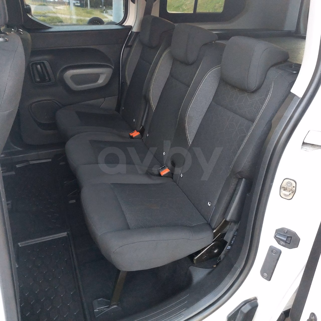 Peugeot Rifter фото 13