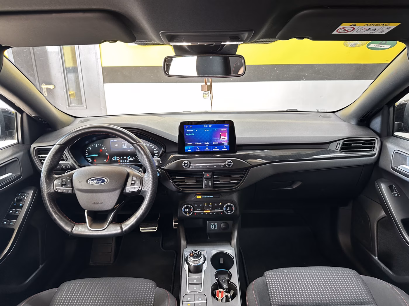 Ford Focus фото 9