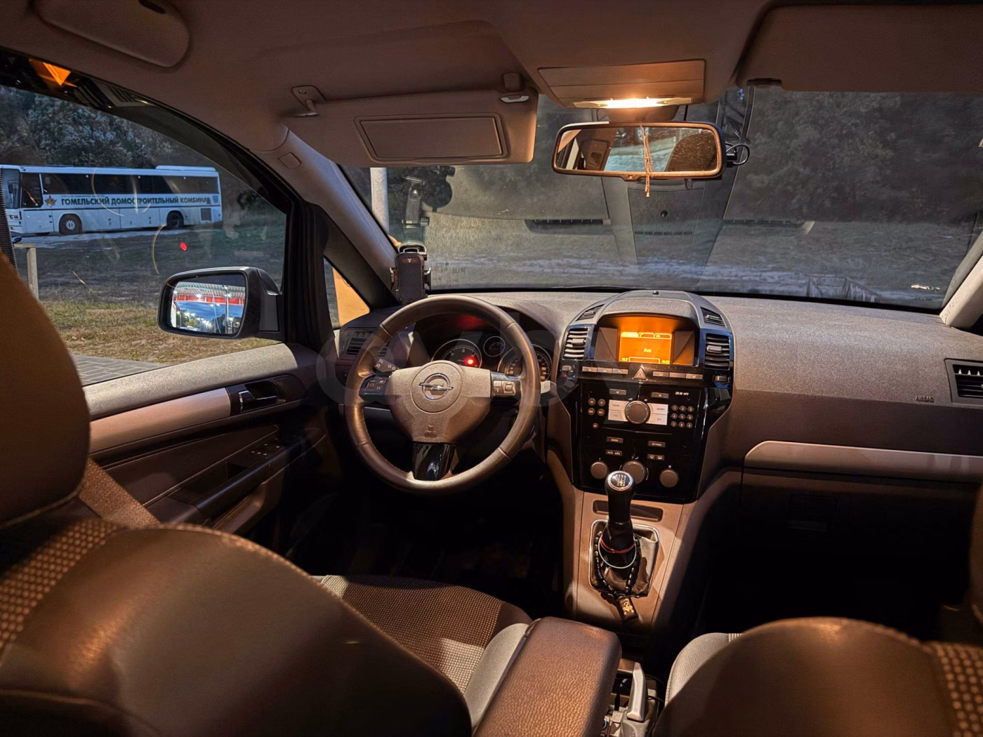 Opel Zafira фото 12