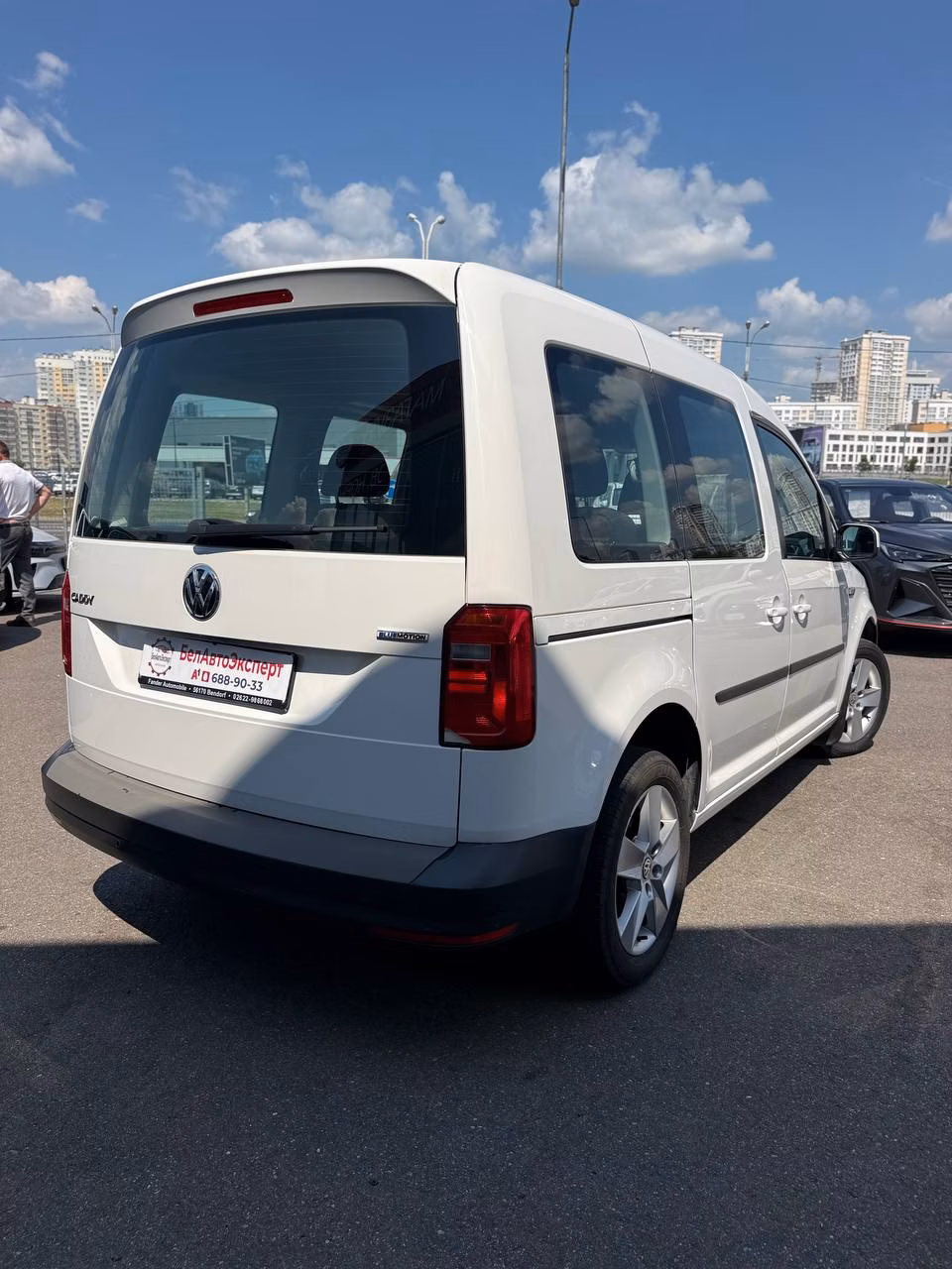 Volkswagen Caddy фото 10