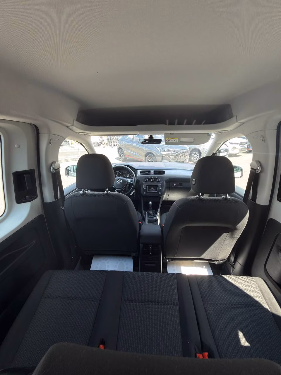 Volkswagen Caddy фото 17