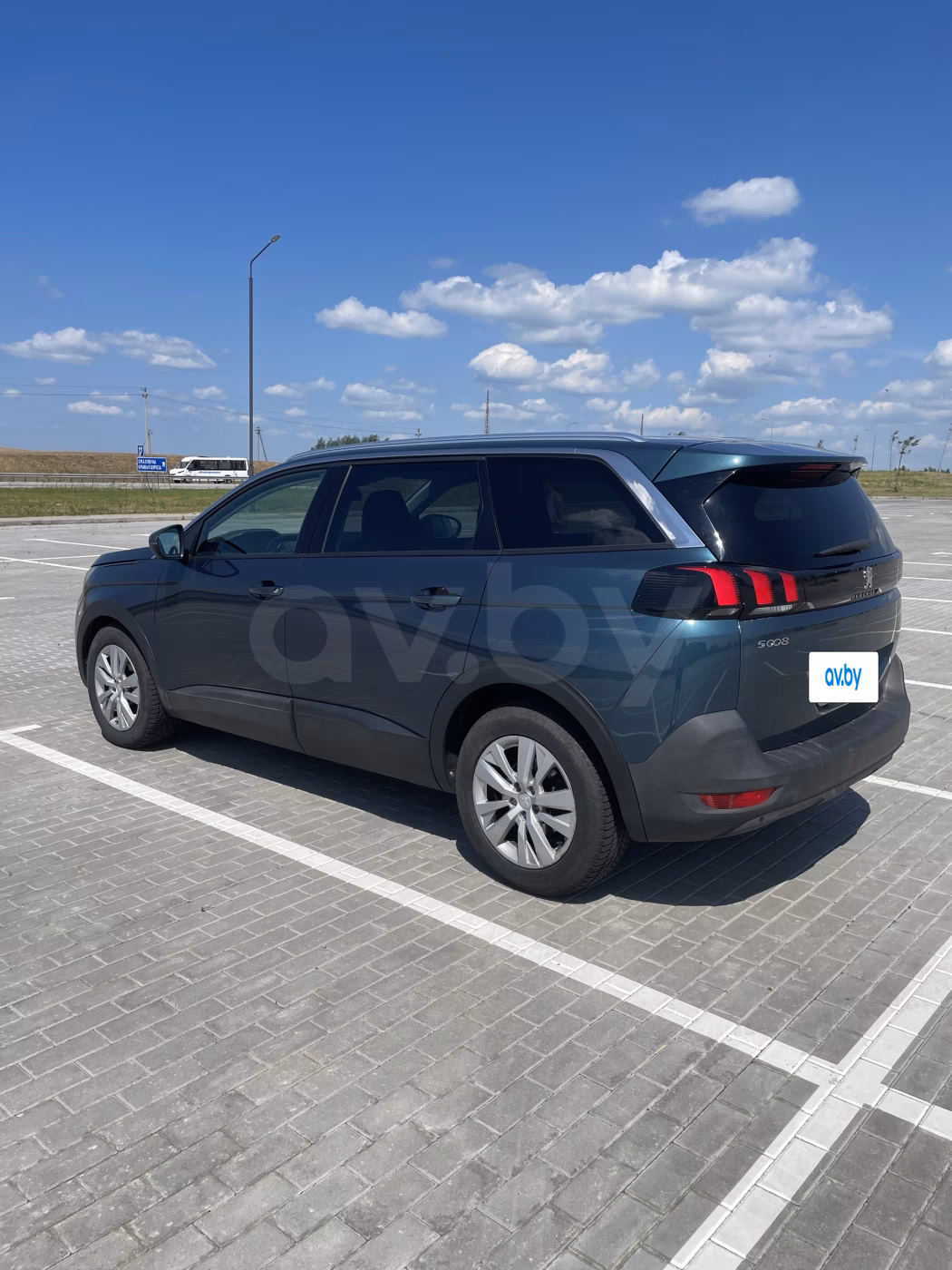 Peugeot 5008 фото 4