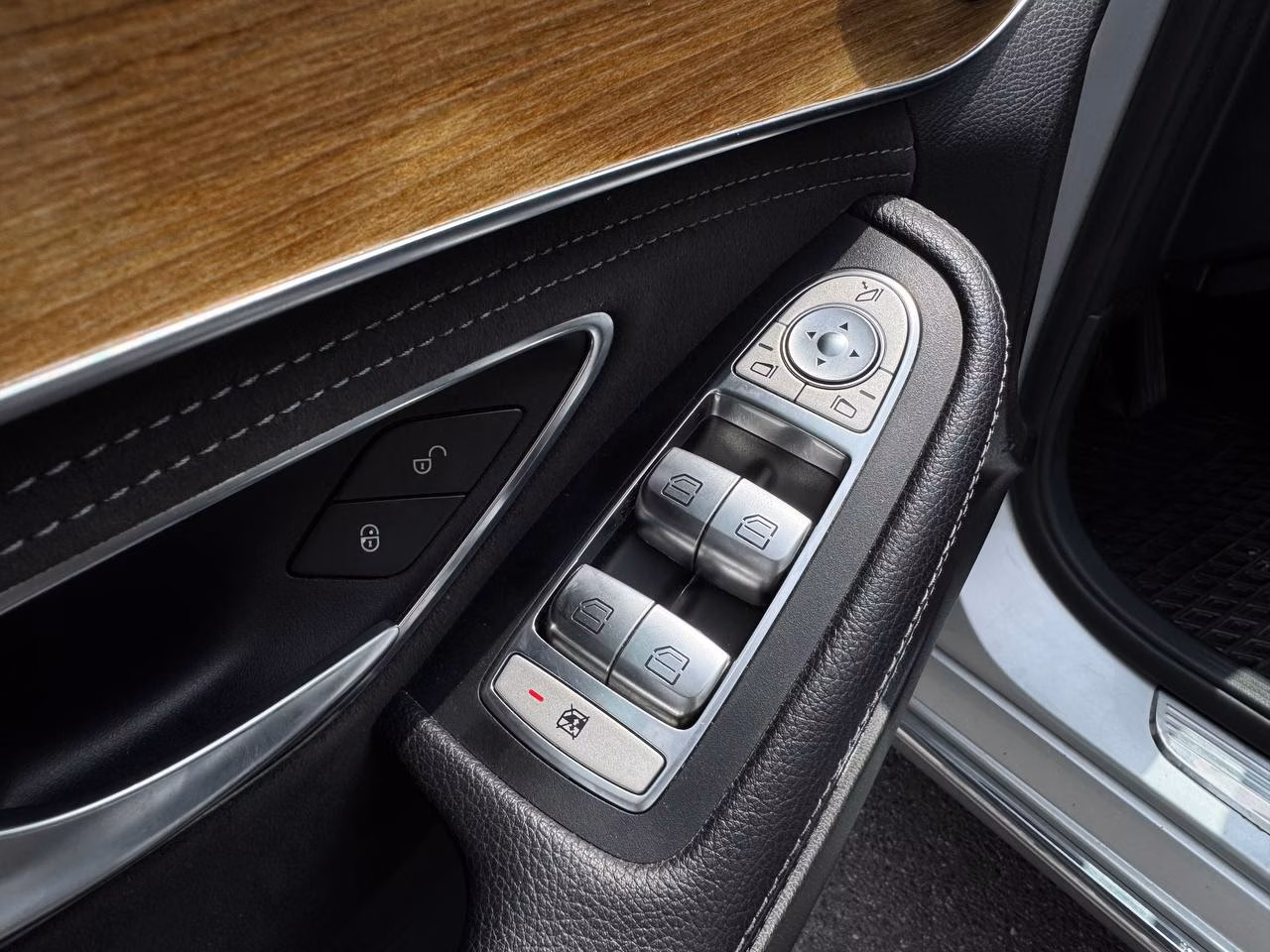 Mercedes-Benz C-Класс фото 10