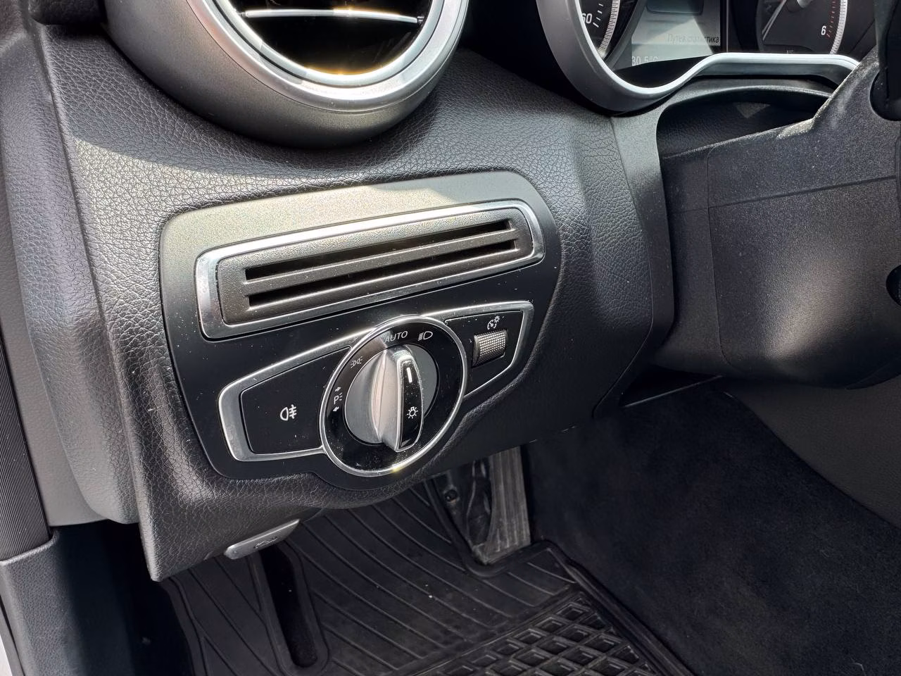 Mercedes-Benz C-Класс фото 11
