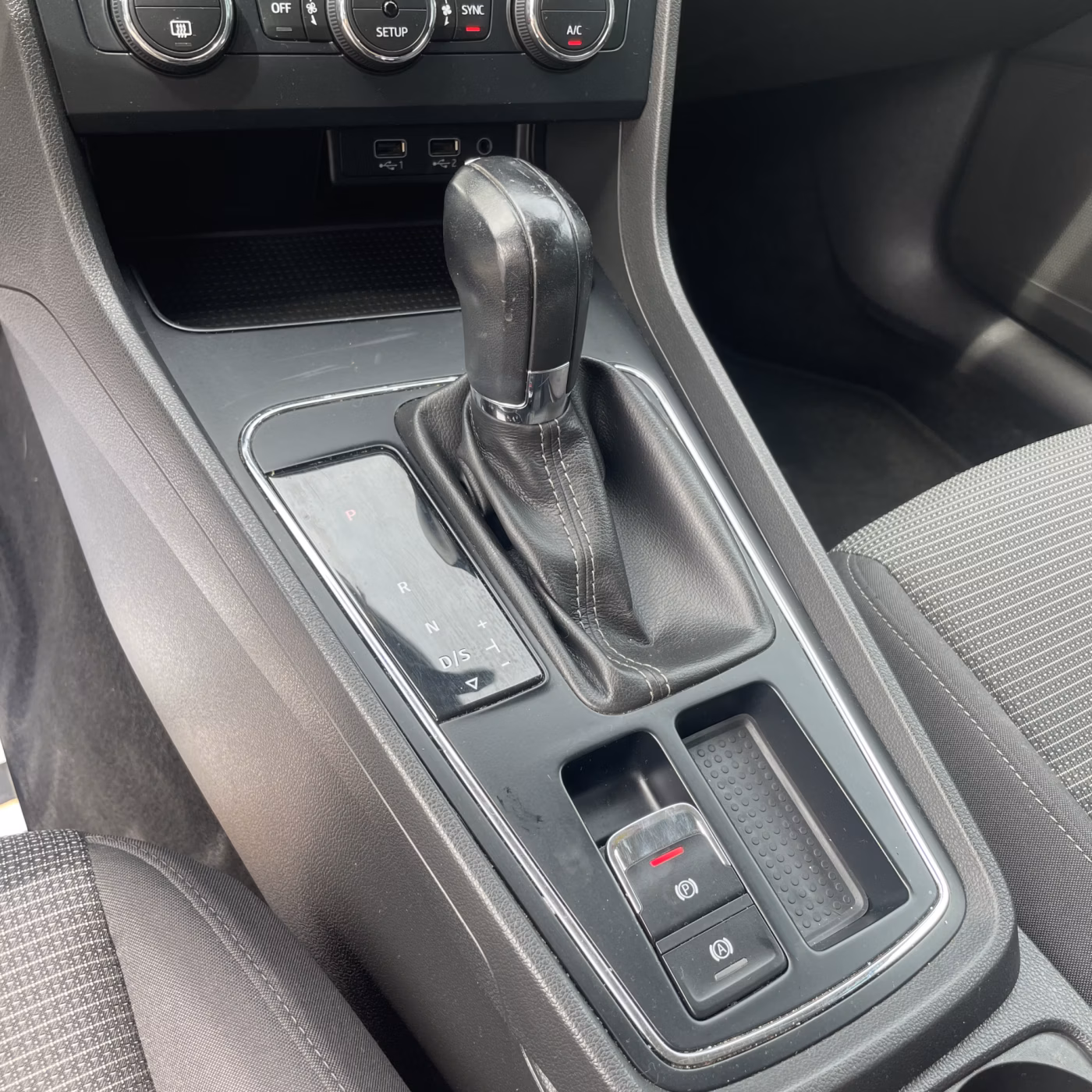 SEAT Leon фото 18