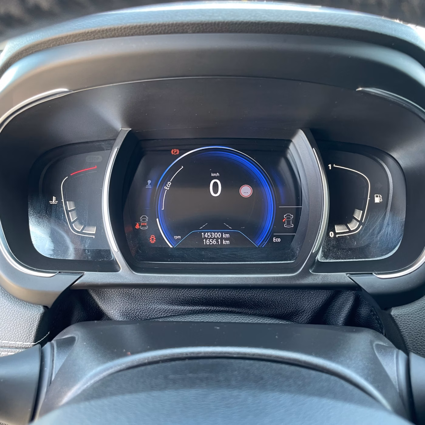 Renault Scenic фото 18
