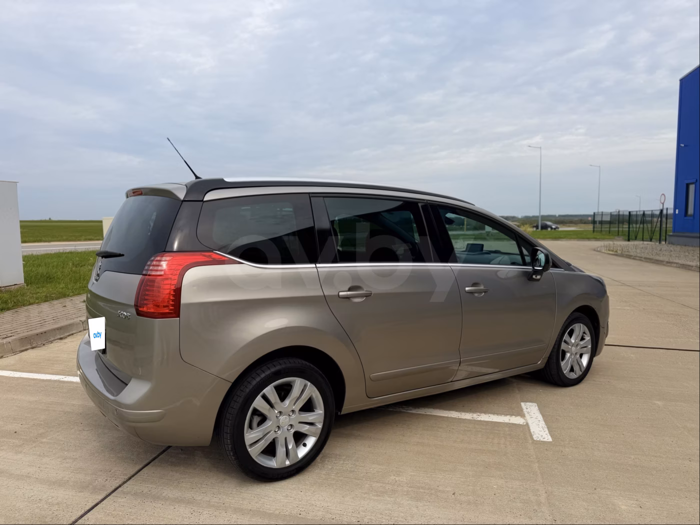 Peugeot 5008 фото 14