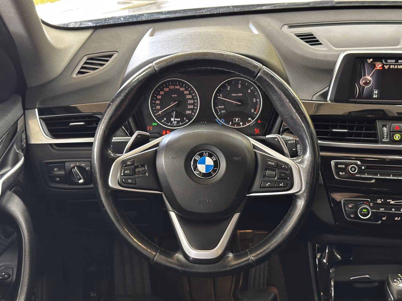 BMW X1 фото 11