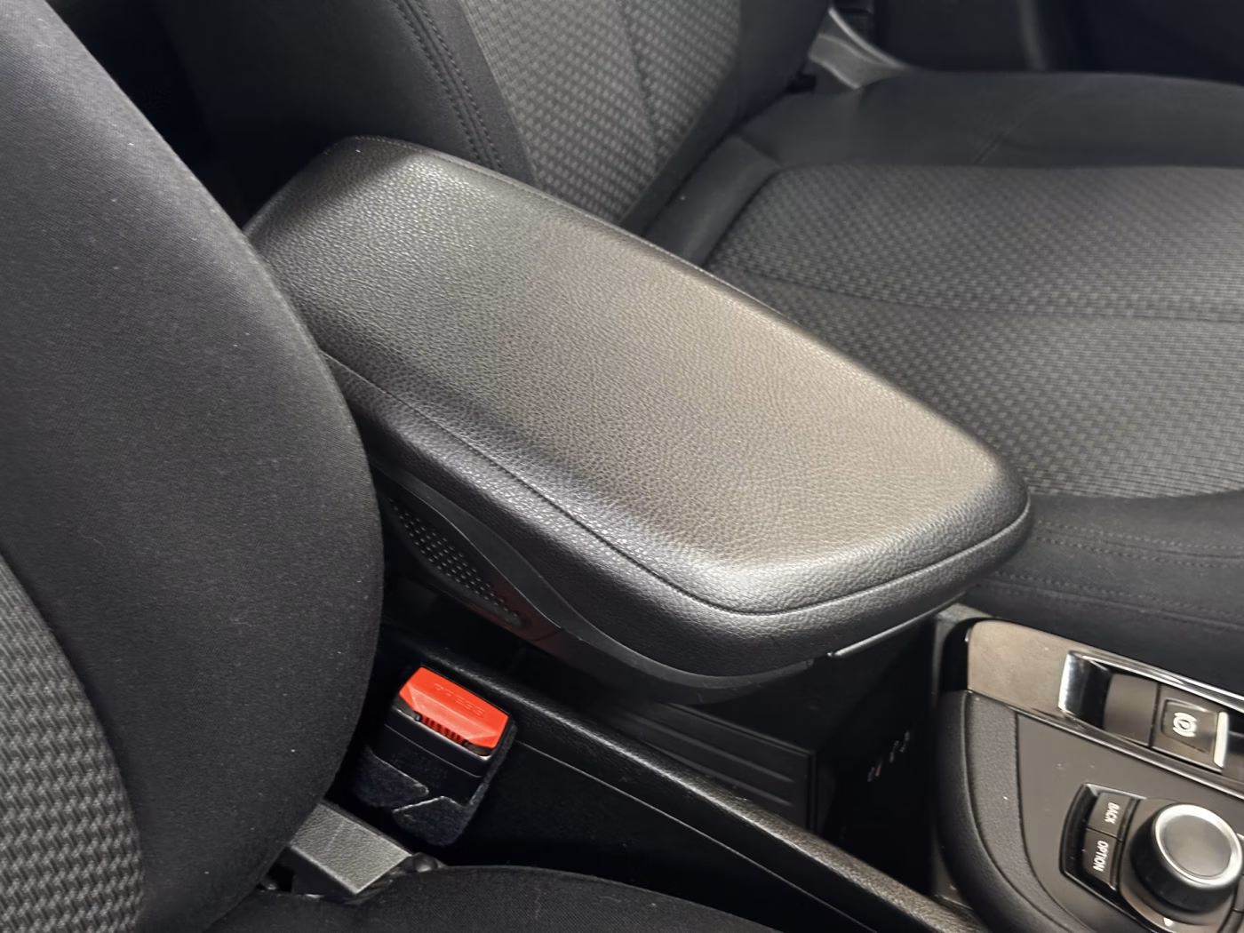 BMW X1 фото 16