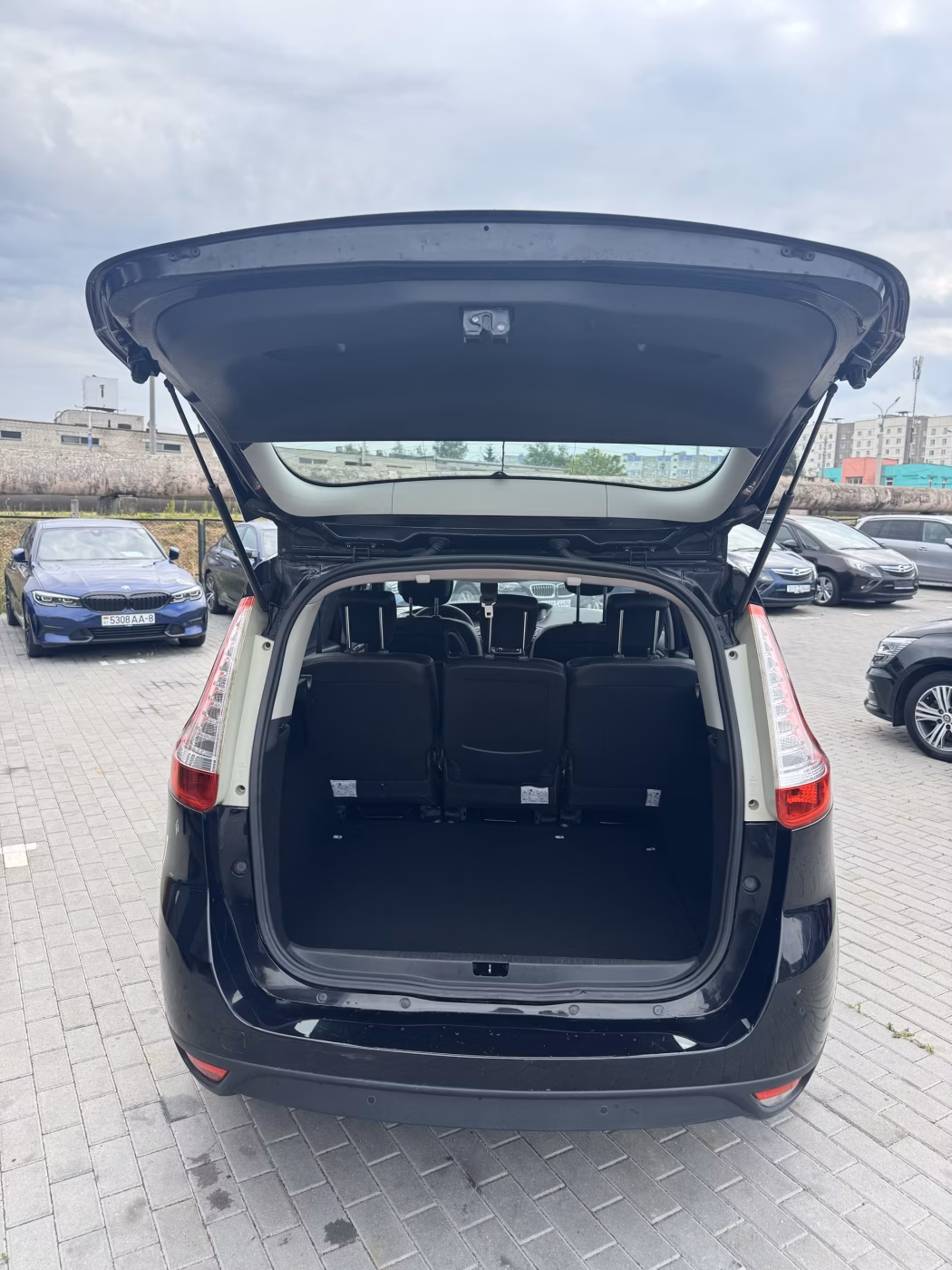 Renault Grand Scenic фото 11