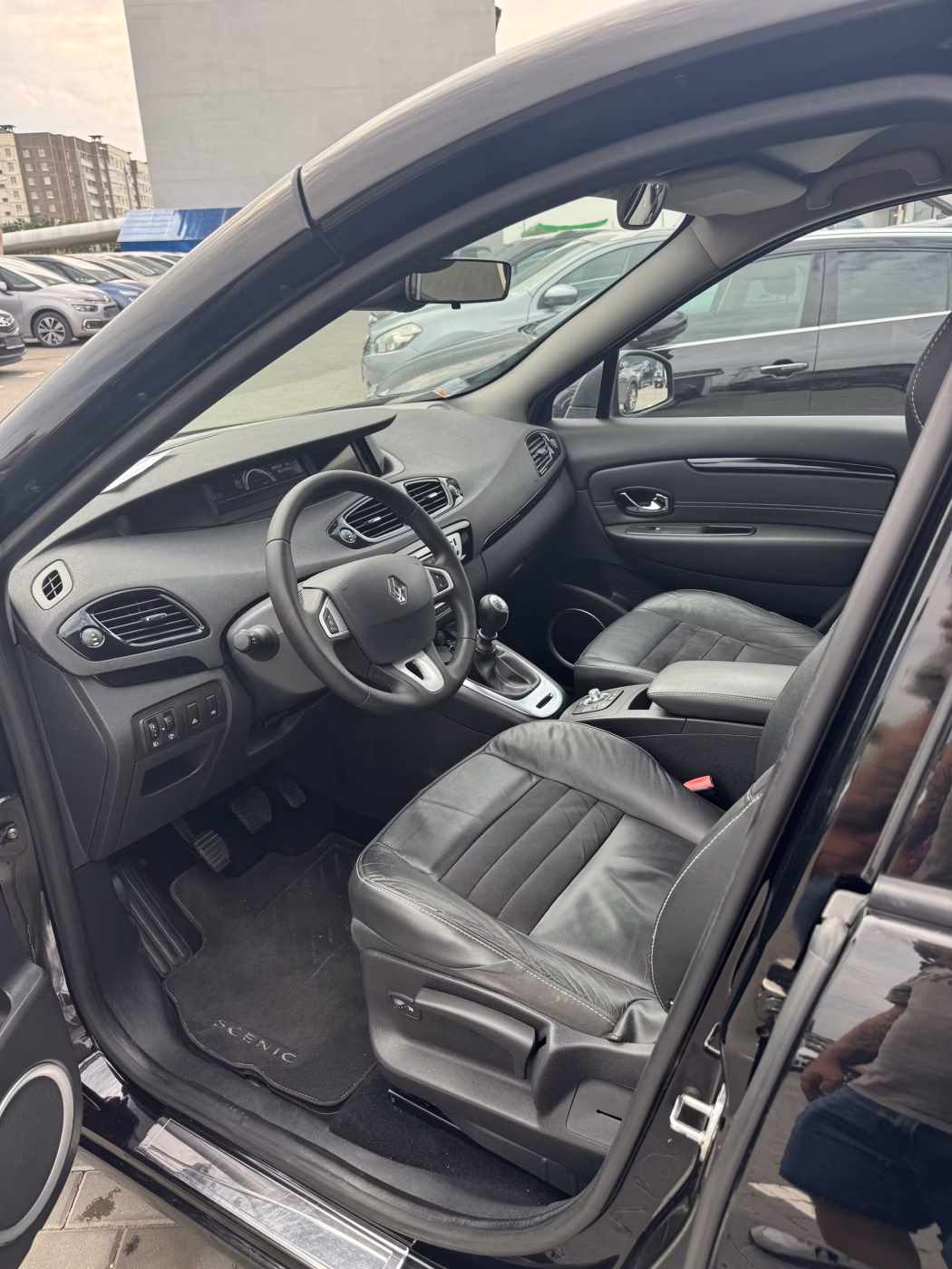 Renault Grand Scenic фото 18
