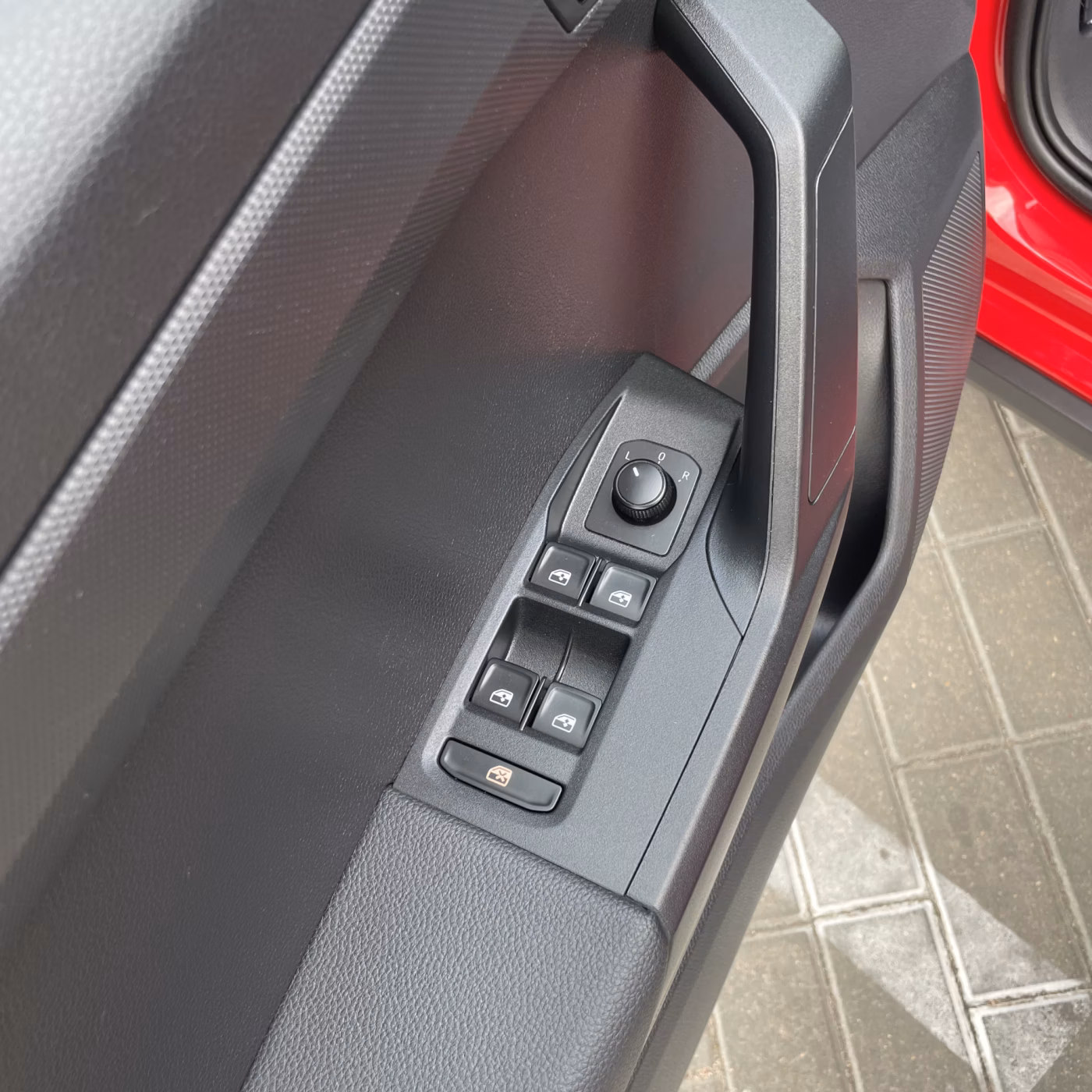 SEAT Arona фото 10