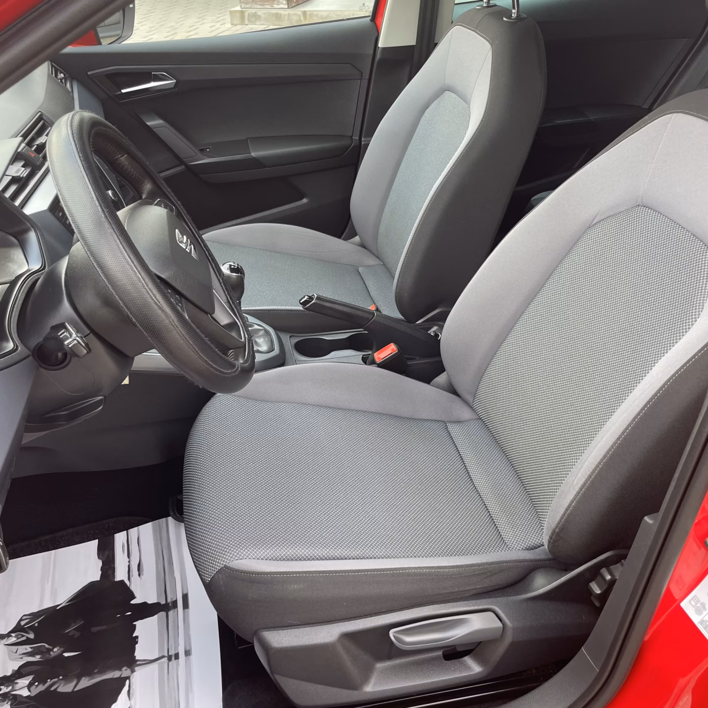 SEAT Arona фото 11