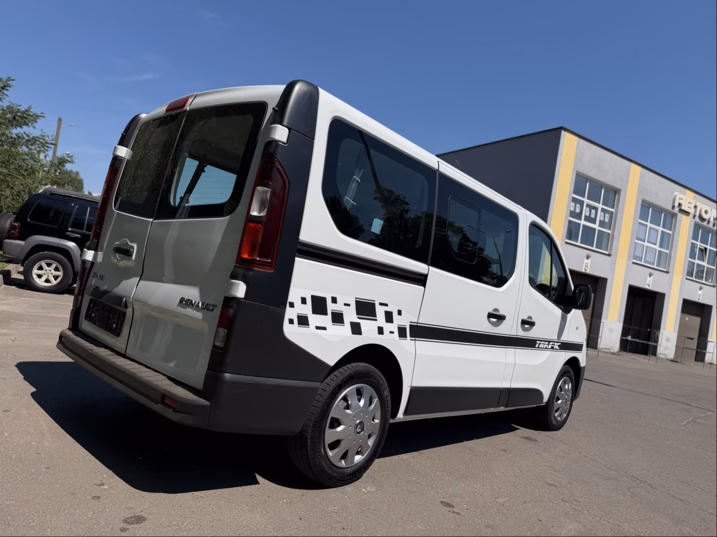 Renault Trafic фото 7