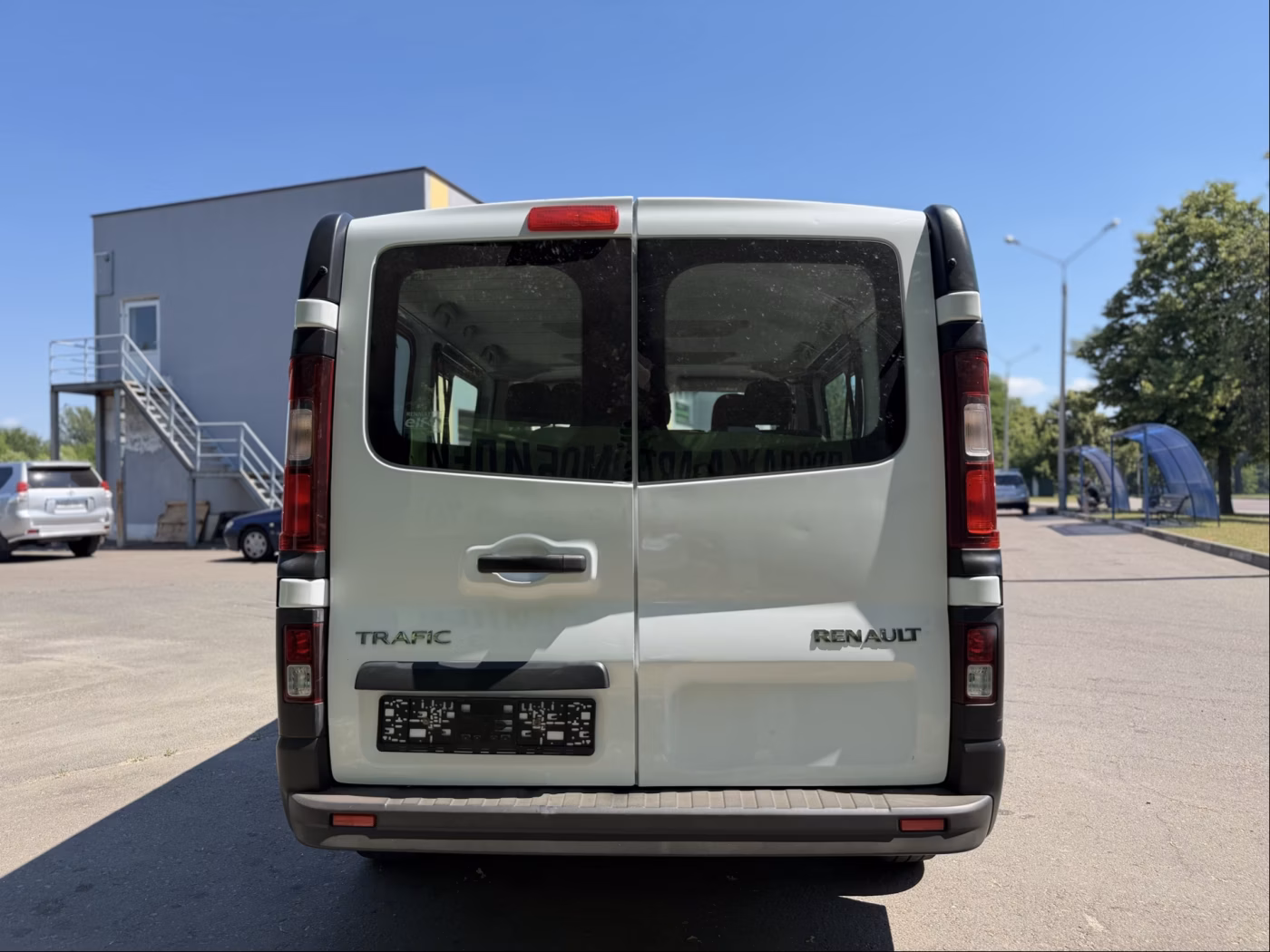 Renault Trafic фото 8