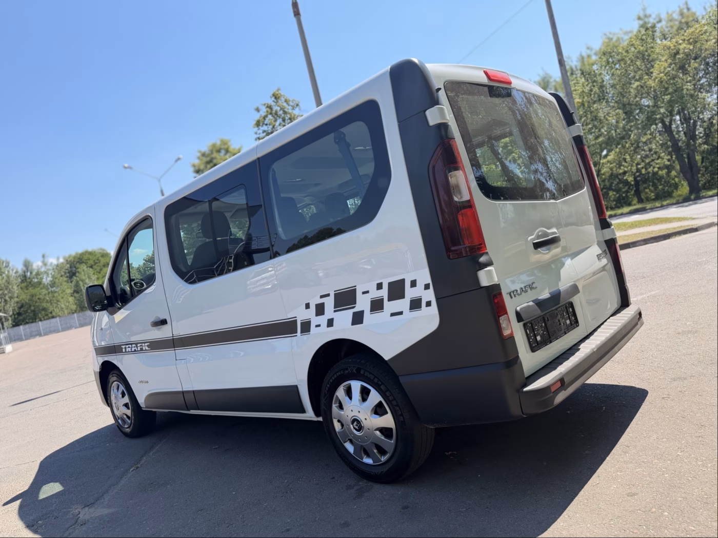 Renault Trafic фото 10