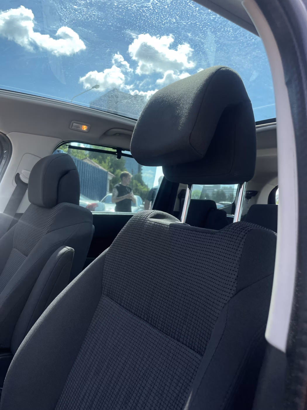 Peugeot 5008 фото 9