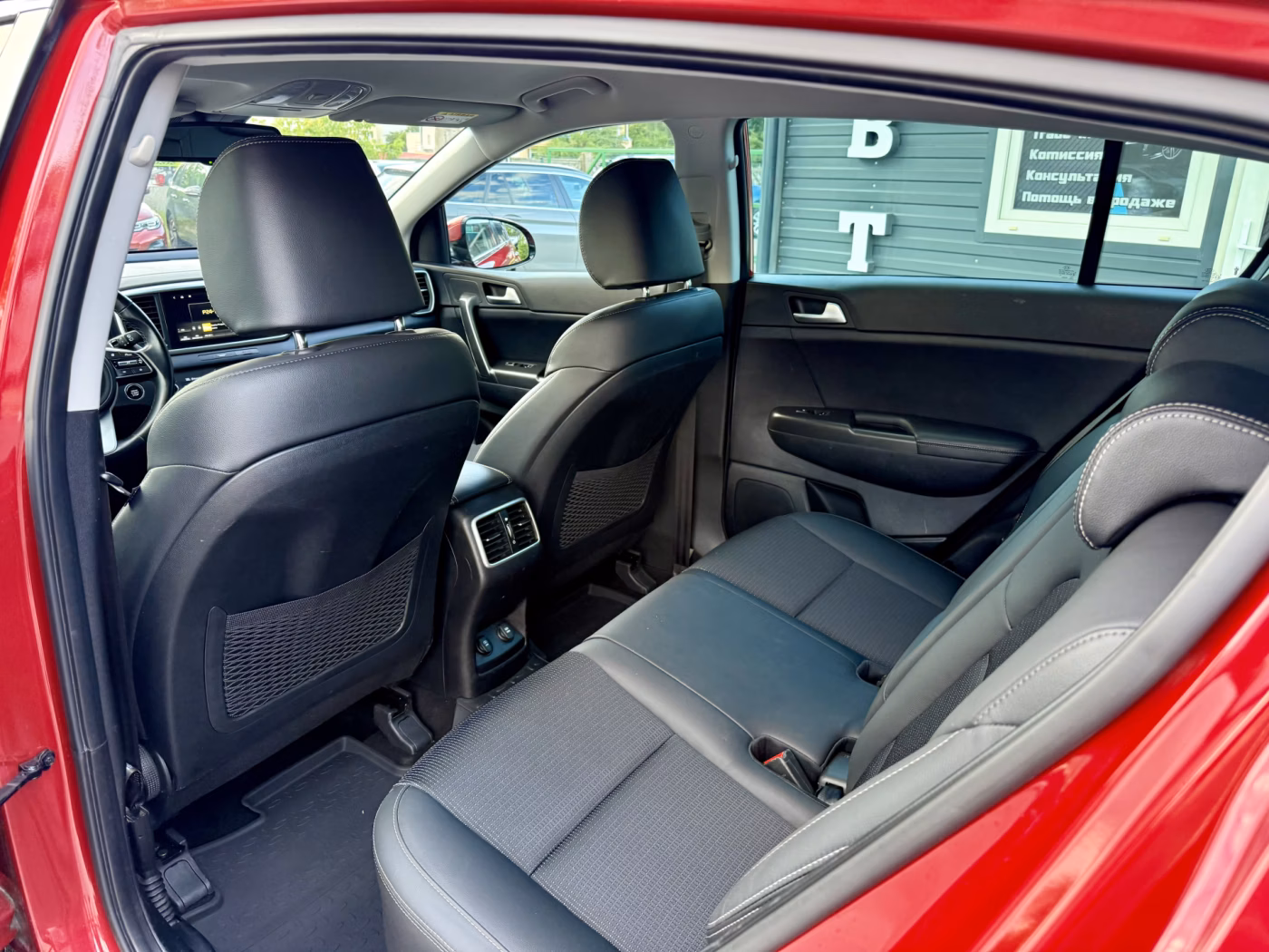 Kia Sportage фото 13