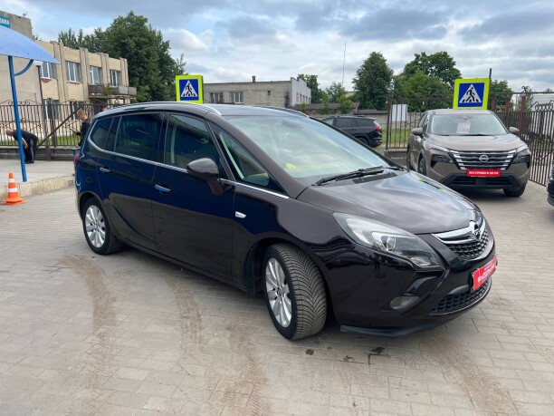 Opel Zafira фото 3