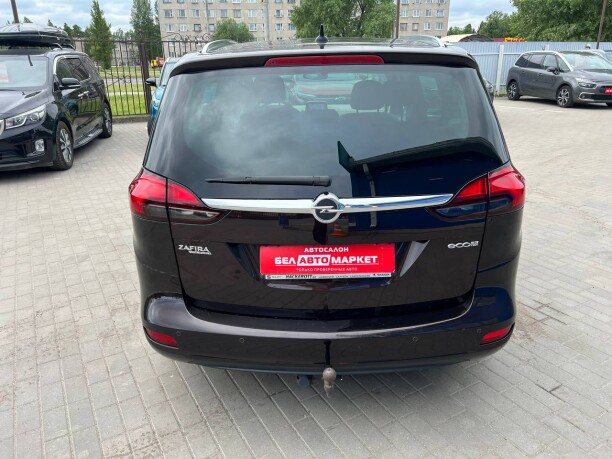 Opel Zafira фото 6