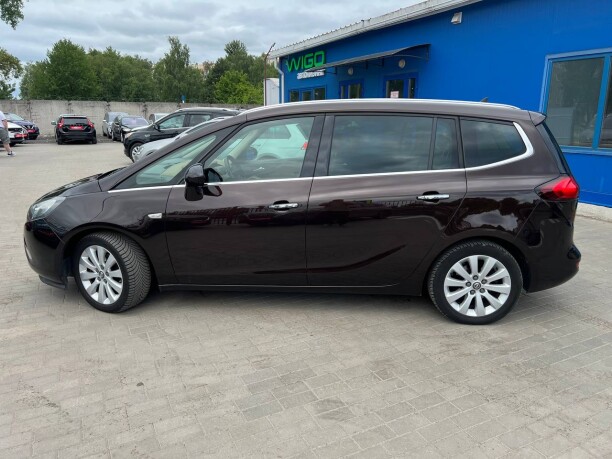 Opel Zafira фото 8
