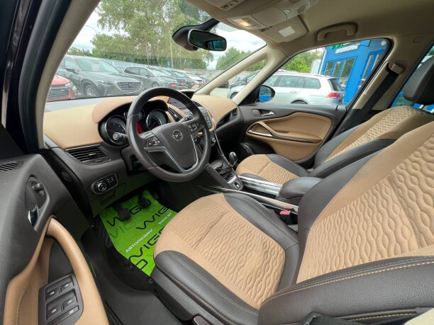 Opel Zafira фото 11