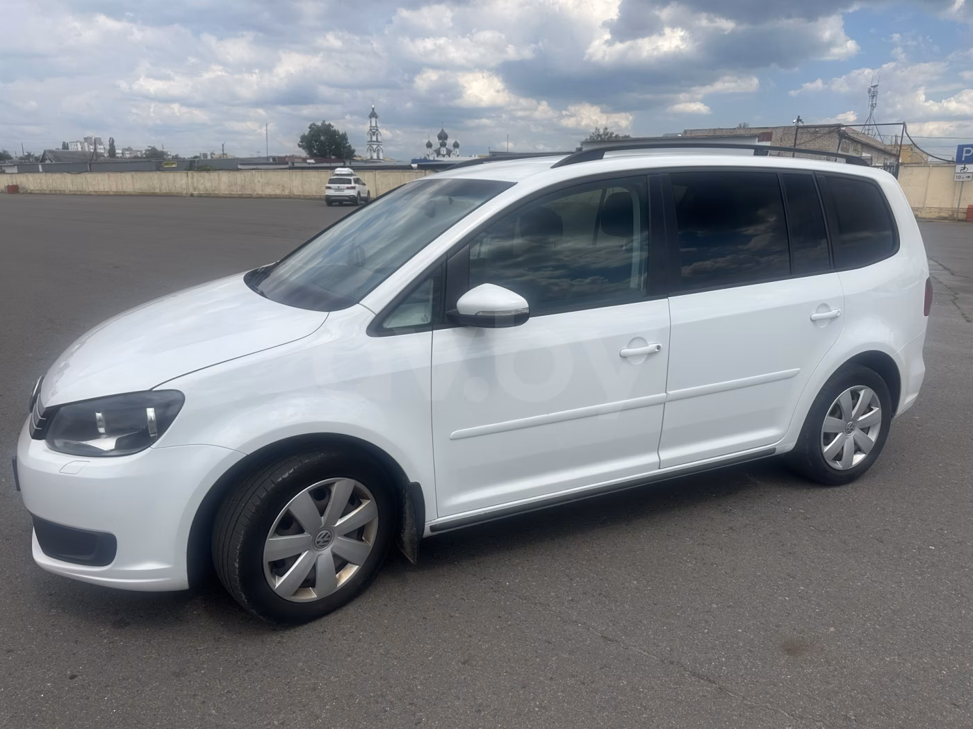 Volkswagen Touran фото 2