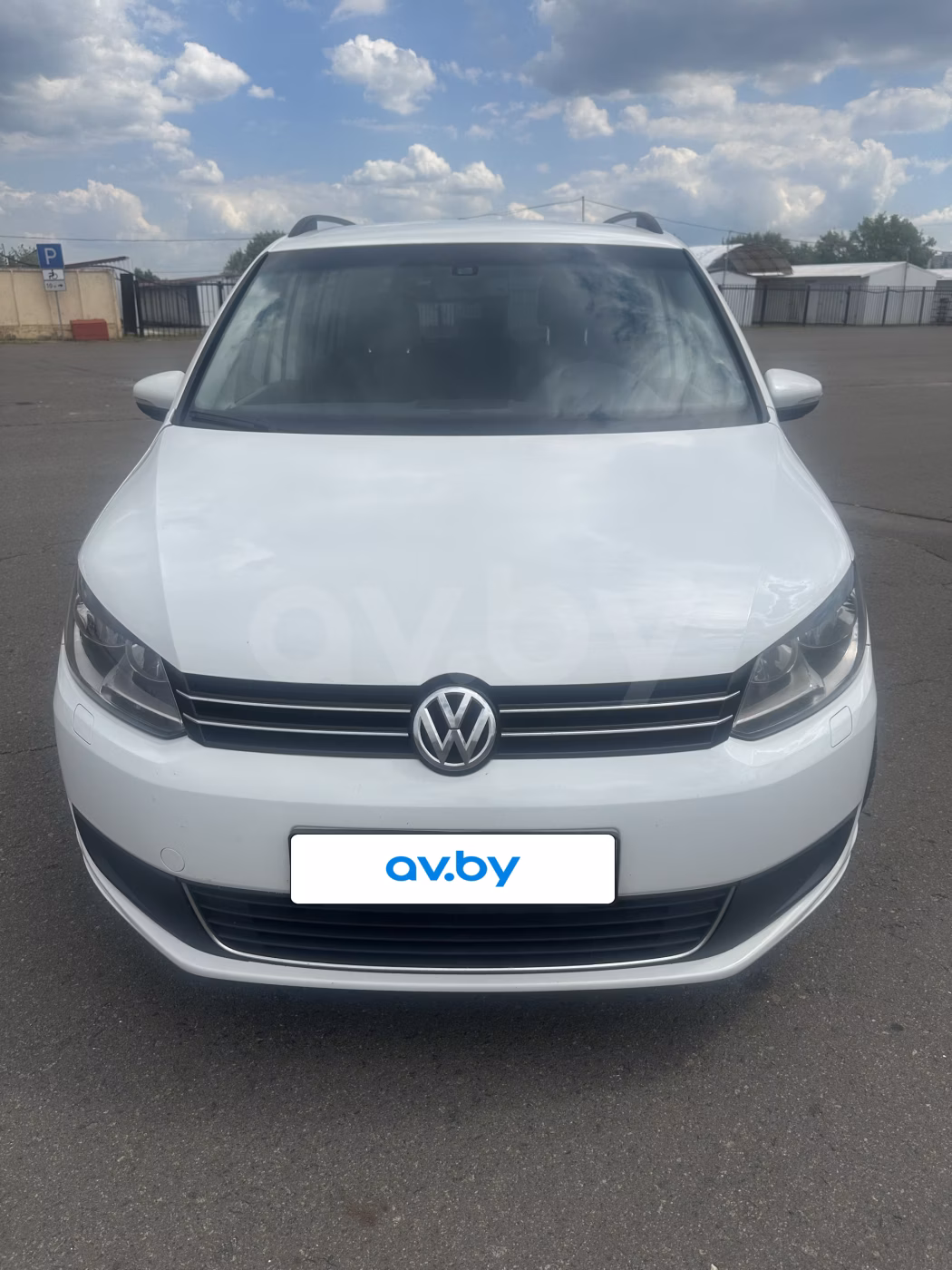 Volkswagen Touran фото 6