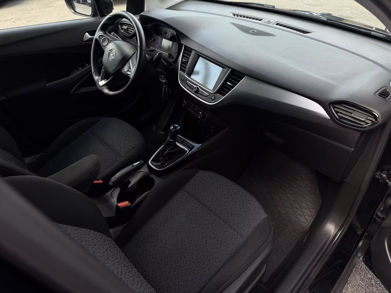 Opel Crossland X фото 7