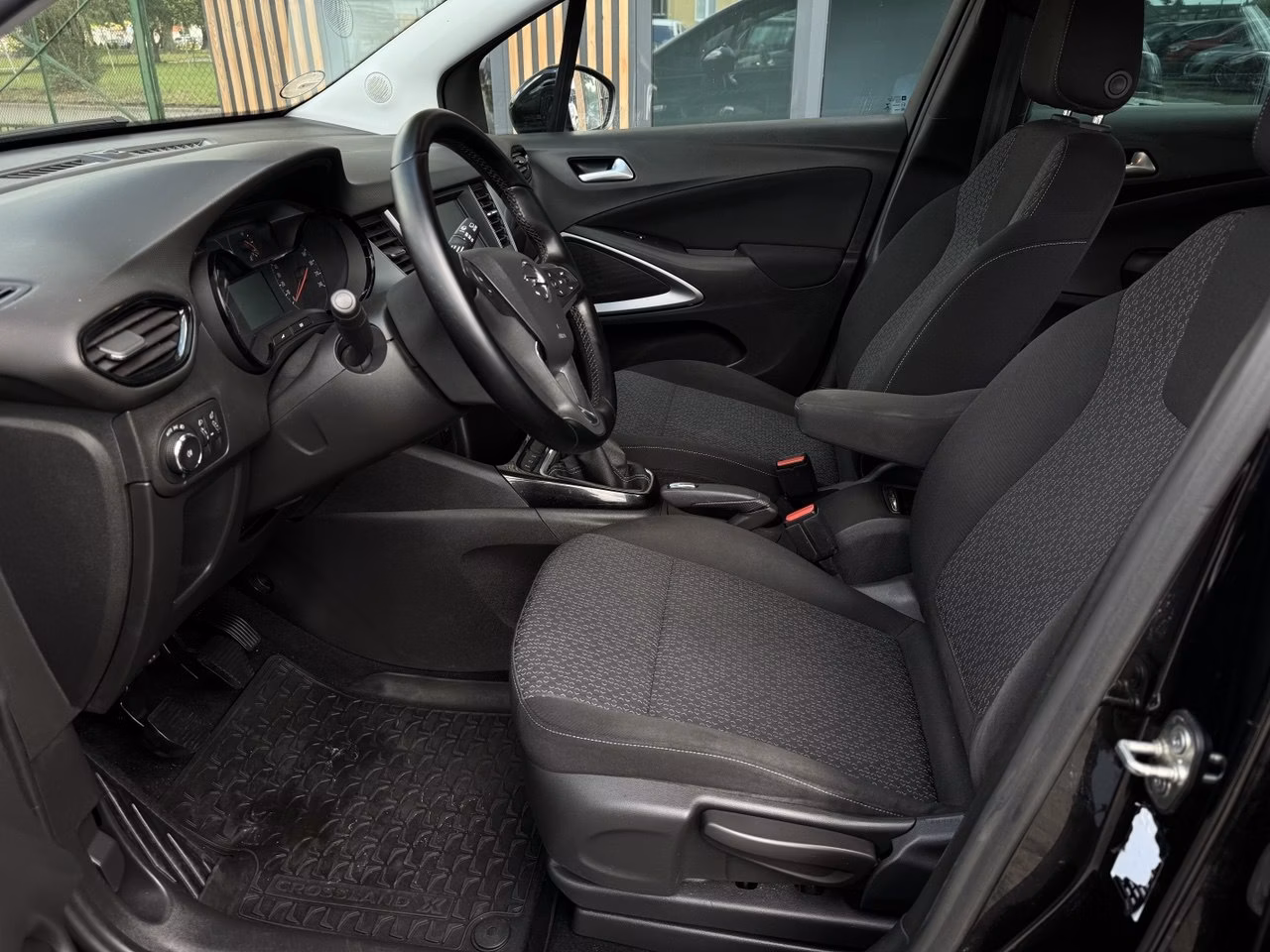 Opel Crossland X фото 8