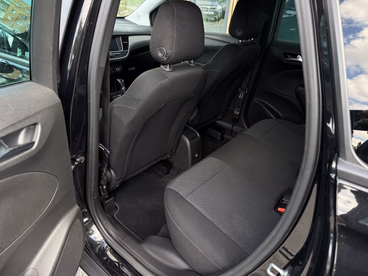 Opel Crossland X фото 12