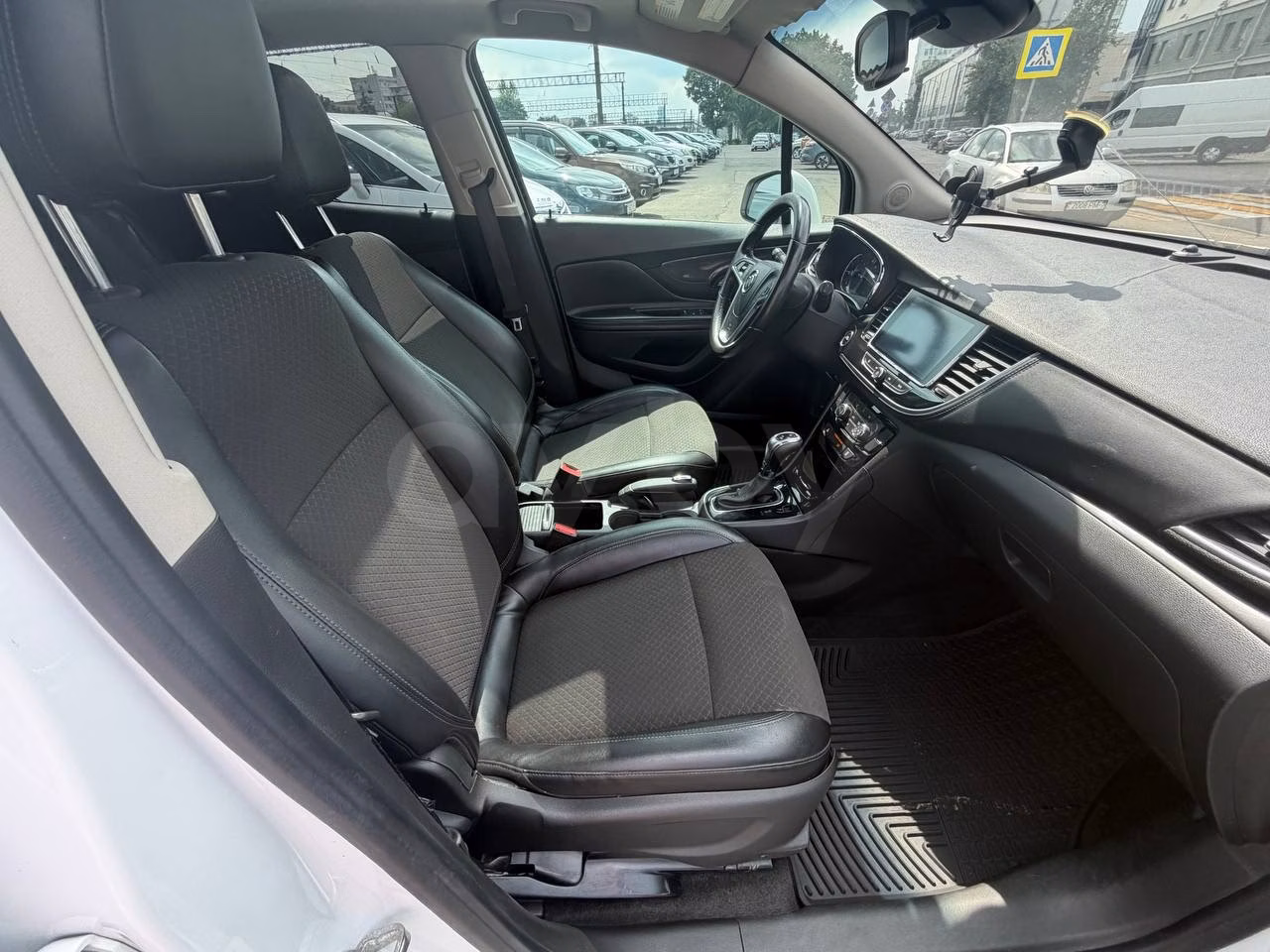 Buick Encore фото 8