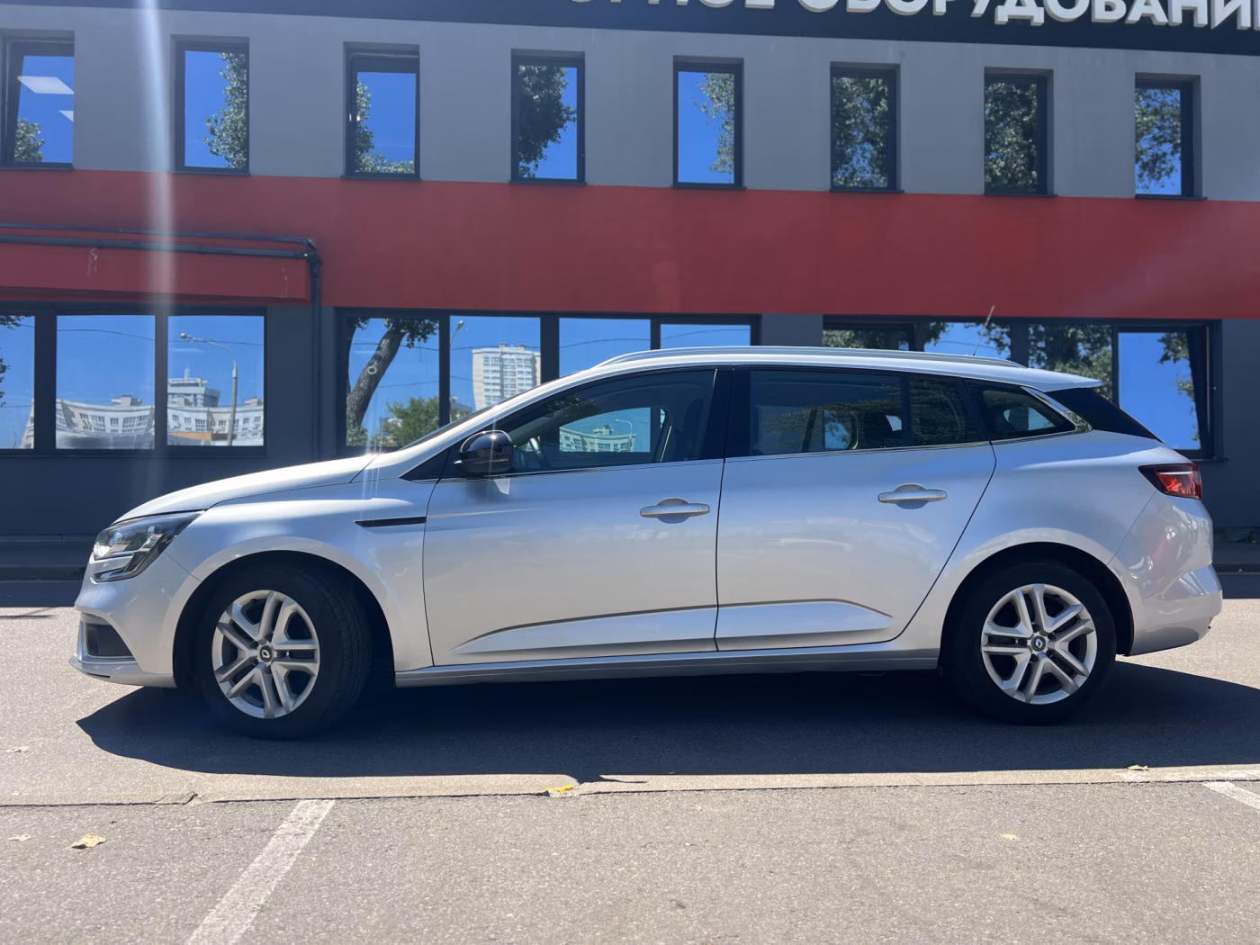 Renault Megane фото 6