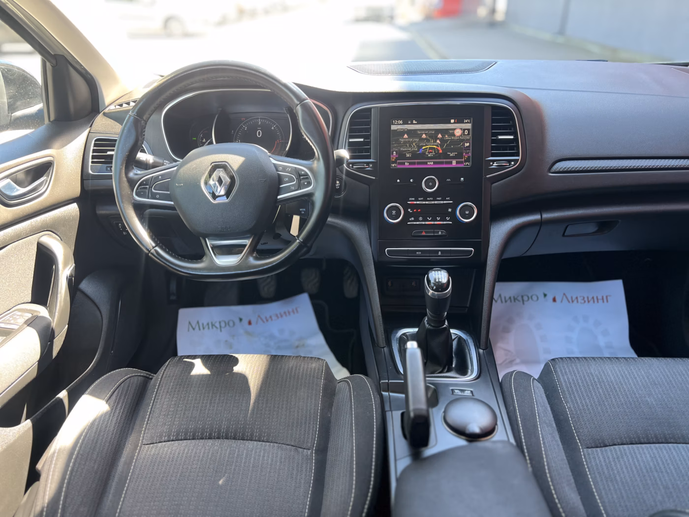 Renault Megane фото 11