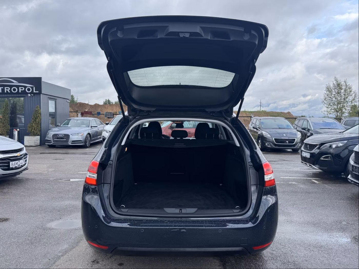 Peugeot 308 фото 13