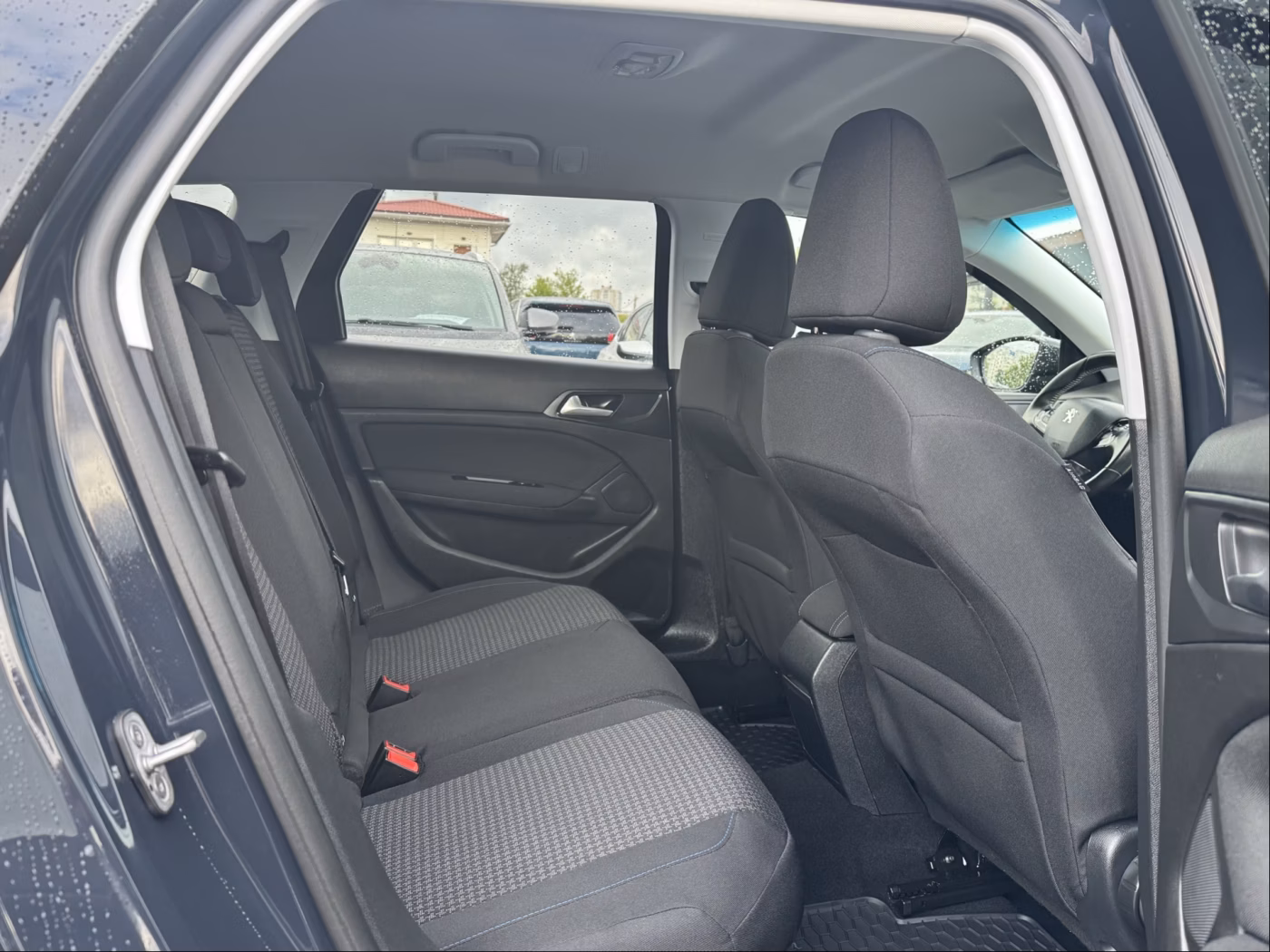 Peugeot 308 фото 16