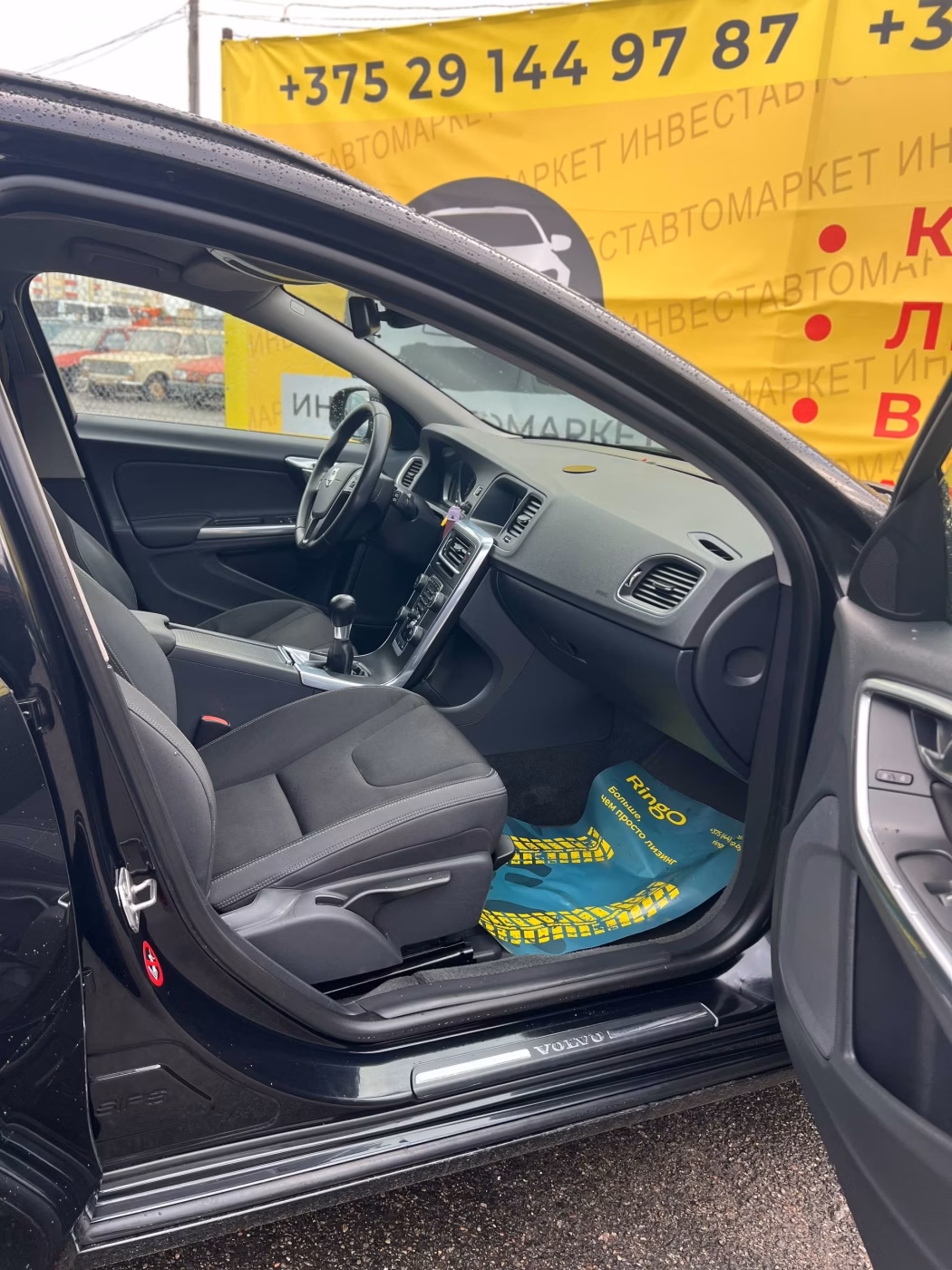 Volvo V60 фото 19