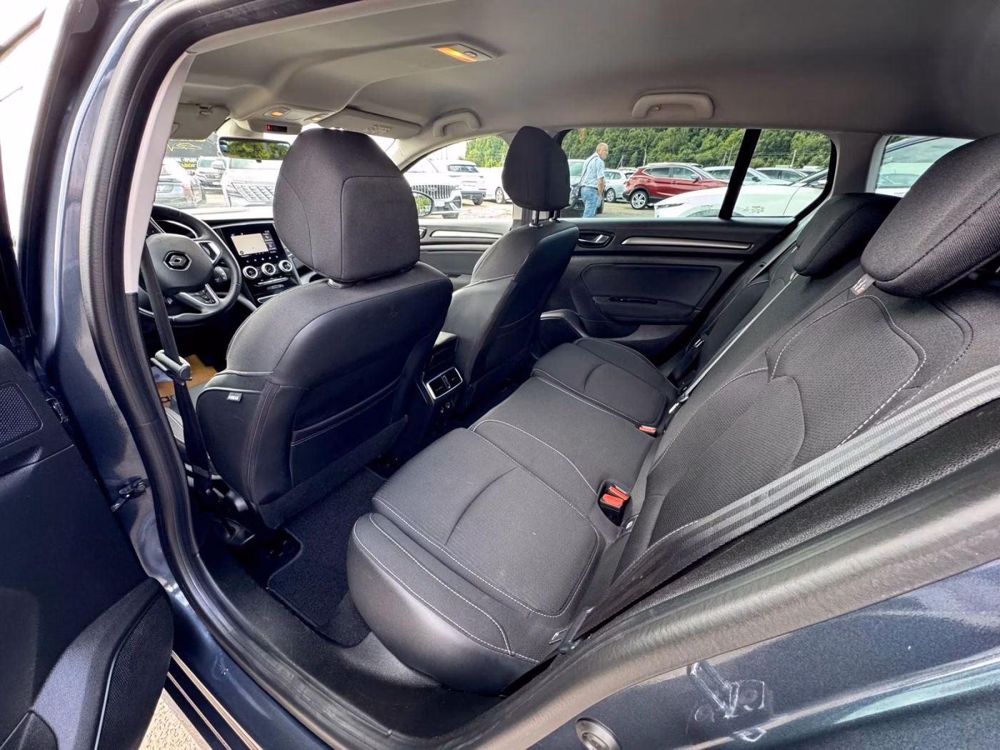 Renault Megane фото 10