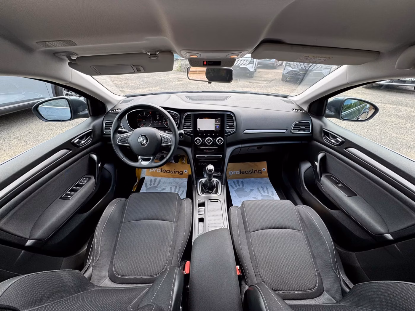 Renault Megane фото 11