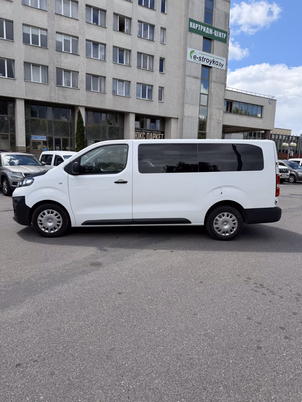 Opel Vivaro фото 4