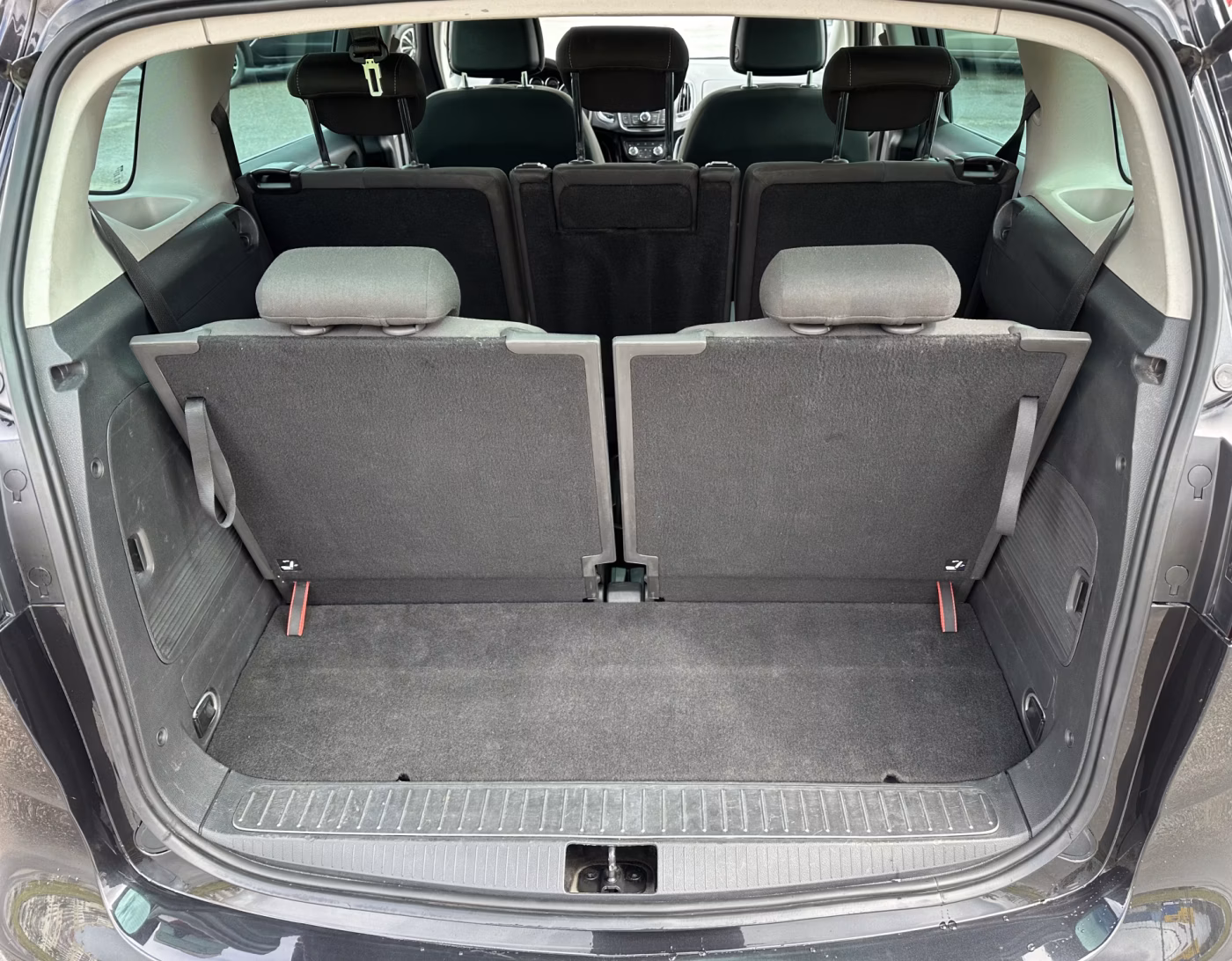 Opel Zafira фото 10