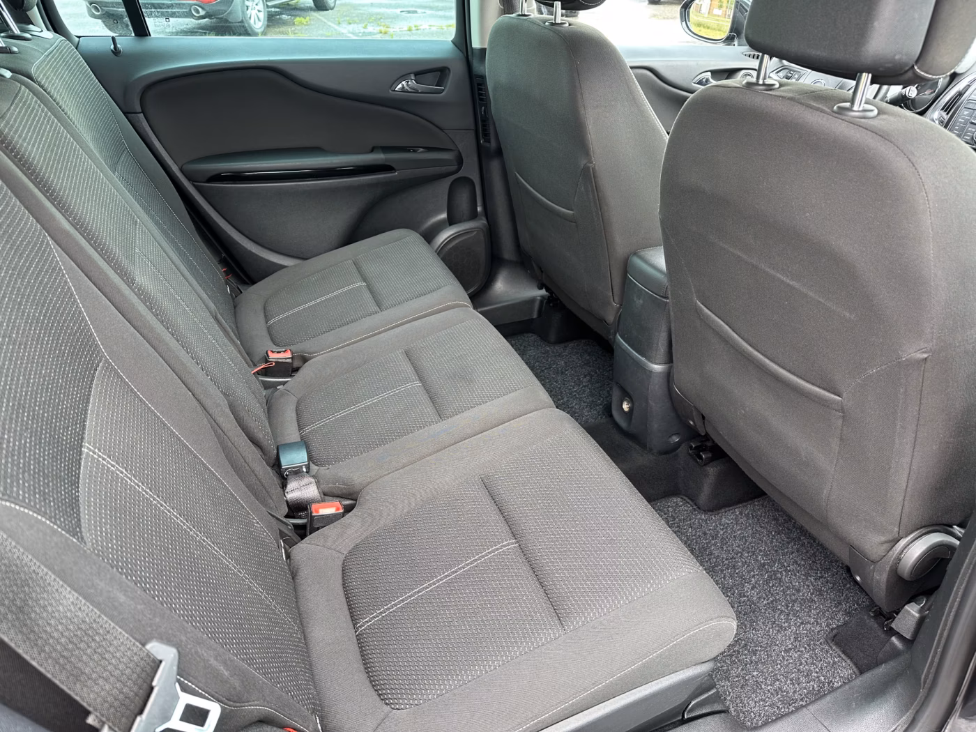 Opel Zafira фото 11