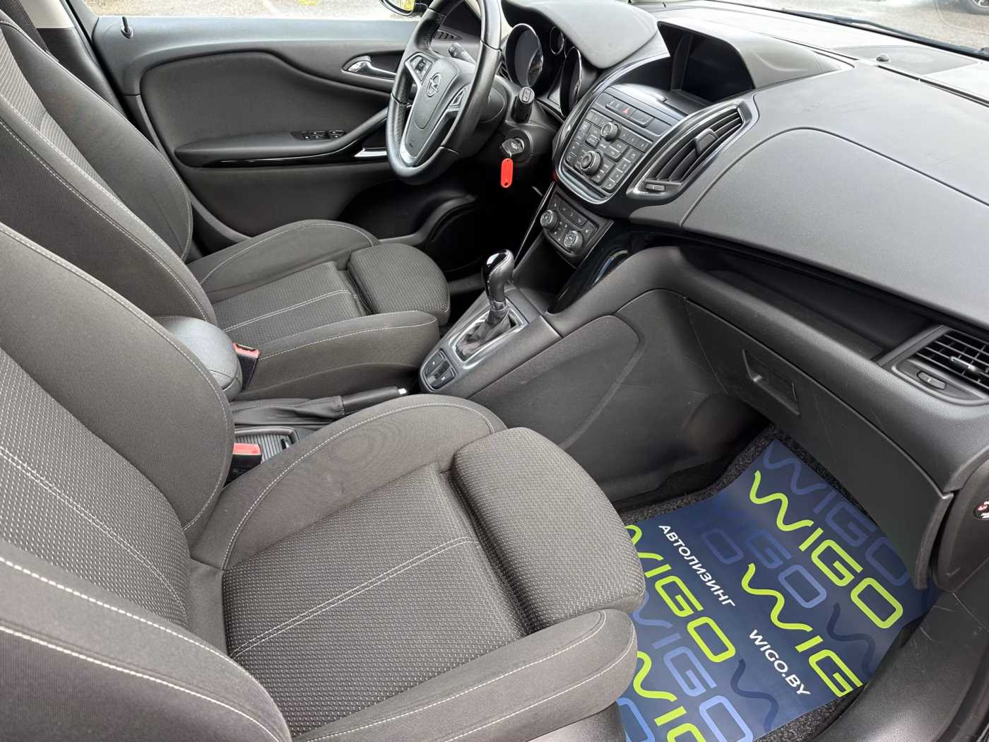 Opel Zafira фото 12