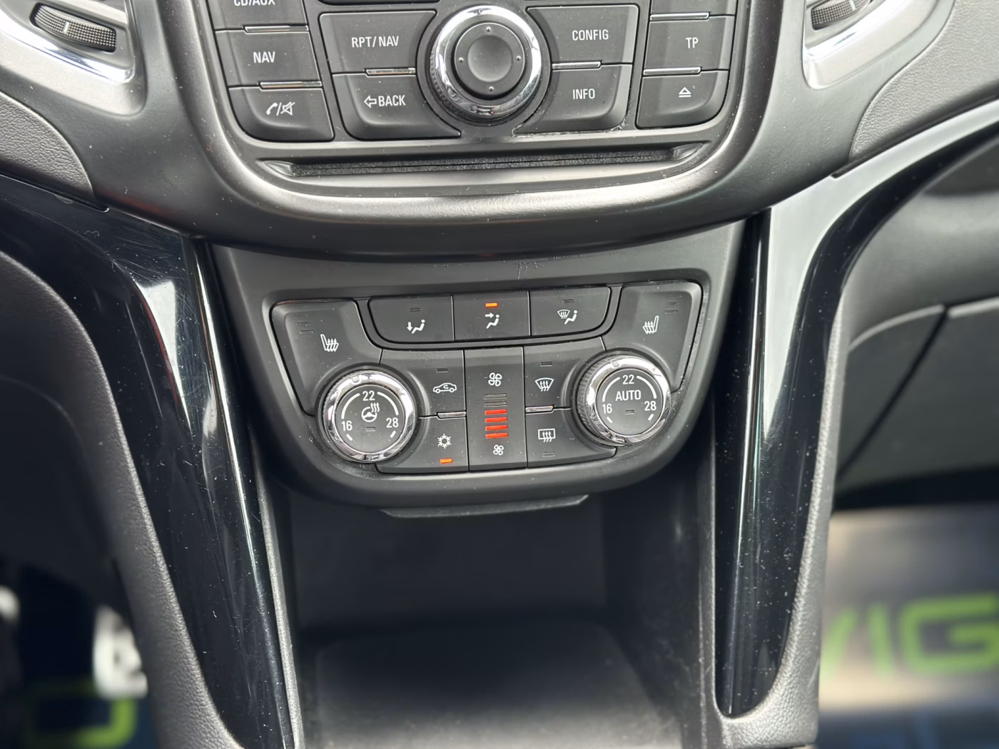 Opel Zafira фото 20